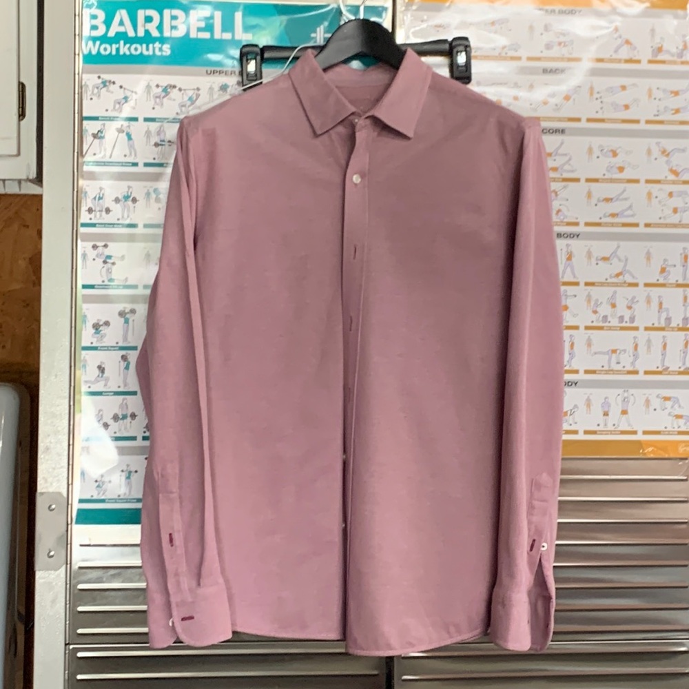 UNTUCKIT - Mens L Berry. Slim. Pique Polo BD.  Button down.